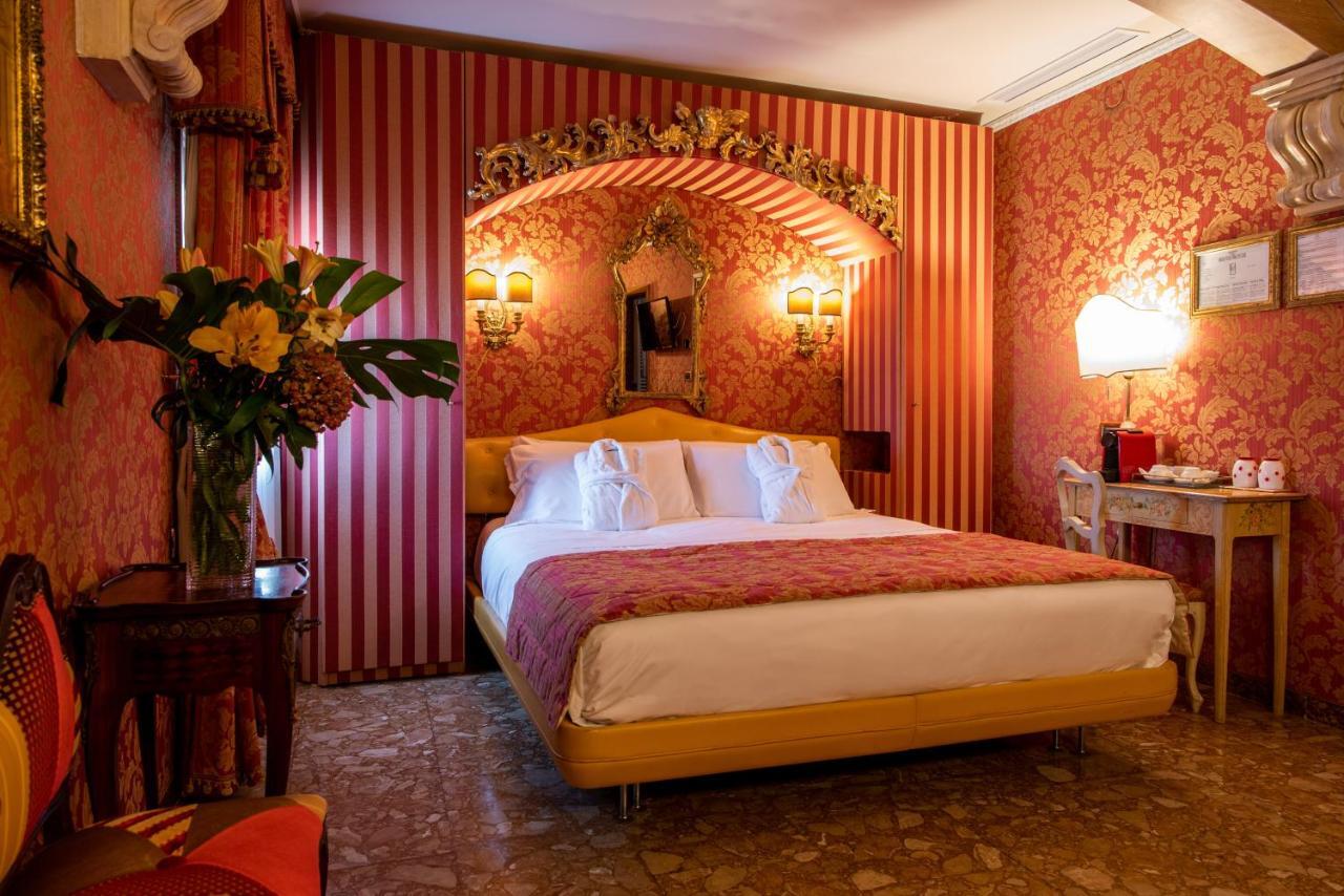 Hotel Santo Stefano Venezia Esterno foto
